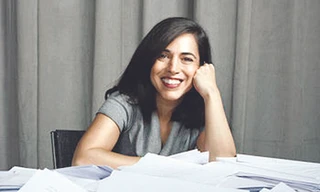 Muốn học viết kịch bản với Pilar Alessandra, phải đóng tiền. Ảnh: Laweekly