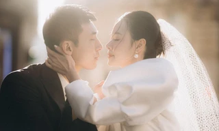 Midu diện váy style "nữ tổng tài" trong bộ ảnh cưới chụp ở Paris