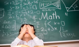 Đề Toán tiểu học gây "nhức não", phải hỏi ChatGPT mới ra kết quả đúng