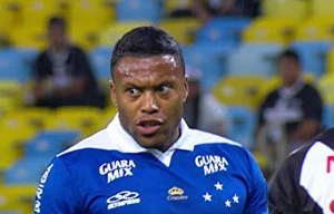 Cựu sao Real Madrid bị điều tra bán độ