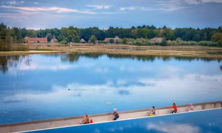 Cycling Through Water: Đạp xe "chill" với view mây nước trên cung đường đẹp nhất tại Bỉ