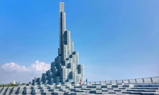 "Gét gô" Phú Yên: Tọa độ sống ảo đẹp như phim giữa thành phố hoa vàng trên cỏ xanh