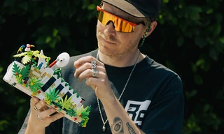 Mẫu giày thể thao kinh điển Superstar ra mắt phiên bản LEGO lạ mắt cho "hội cuồng sneaker"