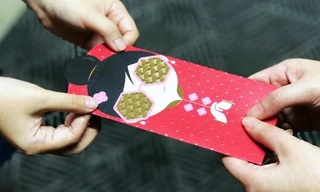 Được cha mẹ người yêu lì xì 28 triệu, cô gái Trung Quốc vẫn chê ít, netizen cho lời khuyên