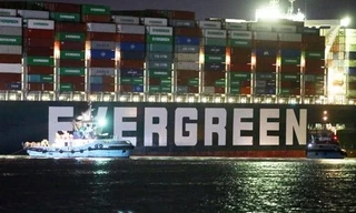 “Giải cứu kênh đào Suez”: Tàu Ever Given "đã được giải phóng", nhưng… vẫn kẹt, vì sao vậy?