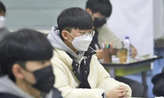 Bài thi của học trò đáng điểm trượt nhưng cô giáo quyết tìm cách “cứu”, ai cũng khen ngợi