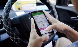 Malaysia: Một người bị nhiều tài xế taxi gọi cửa lúc nửa đêm để đón đi, dù không đặt xe