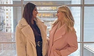 Đọ sắc cùng Hoa hậu Brazil, Hoa hậu Hoàn vũ Harnaaz Sandhu lại bị chê vì mặc đồ "dìm dáng"