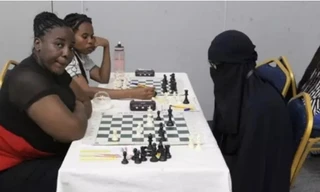 Nam thanh niên giả gái để tham gia giải cờ vua nữ, bị phát hiện vì chi tiết rất bất ngờ