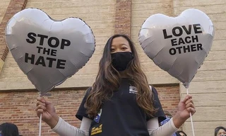 Một người Mỹ gốc Hàn tấn công cô gái châu Á “để trả thù” vì tưởng cô ấy là người da trắng