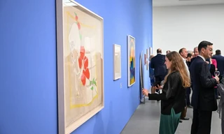 Nhân viên viện bảo tàng lén treo tranh của mình cạnh các danh họa, hậu quả thế nào?