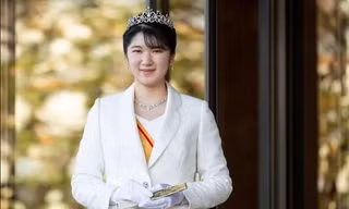 Công chúa Aiko mừng tuổi trưởng thành, cho biết mình đã lựa chọn không dùng vương miện mới