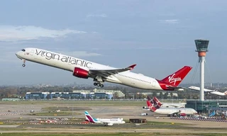 Chuyến bay của Anh đang bay phải quay đầu vì phát hiện một phi công chưa được đào tạo xong