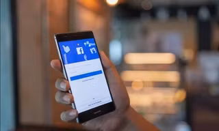 Chỉ viết thiếu một dấu phẩy ở bài đăng Facebook, một người Úc có thể mất hàng trăm triệu