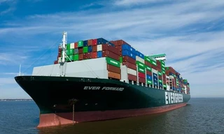 "Người anh em" của con tàu từng kẹt ở kênh đào Suez lại đang mắc kẹt, cái tên rất mỉa mai