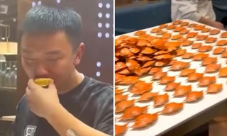 7 thực khách ăn buffet hết 300 con cua, 50 hộp sầu riêng để "không thiệt đồng nào"