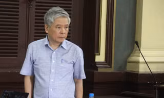 Nguyên phó Thống đốc Đặng Thanh Bình đối diện án 4-5 năm tù. Ảnh: Tân Châu
