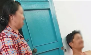 Gia cảnh éo le của người đổi 100 USD bị phạt 90 triệu 