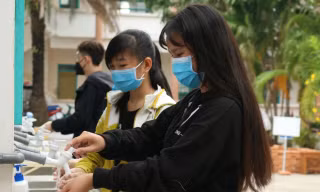Kiên Giang: Cho 26 học sinh nghỉ học vì dự đám cưới người Hàn Quốc