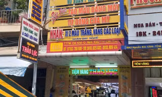 Chủ tiệm vàng ở Cần Thơ khiếu nại, đòi 20 viên kim cương bị tịch thu