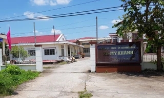 Kỷ luật cảnh cáo Bí thư xã ở Cần Thơ đi kiểm tra dịch tả lợn... ở Côn Đảo 