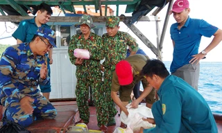 Phát hiện 20kg ma tuý trôi dạt trên đảo Thổ Chu