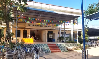 Vụ học sinh nghi tự tử: Xác minh giáo viên chủ nhiệm đưa thông tin trên mạng xã hội