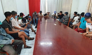 Phá ổ bạc trá hình game điện tử, tạm giữ gần 300 triệu đồng 