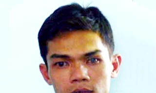 Chích điện vợ đang mang thai rồi tự sát