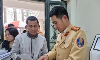 Thay đổi trang thông tin điện tử cấp, đổi giấy phép lái xe