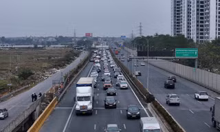 Ùn dài 3km tại lối ra cao tốc Pháp Vân-Cầu Giẽ trong ngày cuối kỳ nghỉ Tết