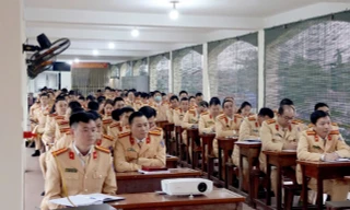 Công an Hà Nội tổ chức tập huấn, sẵn sàng tiếp nhận nhiệm vụ sát hạch cấp giấy phép lái xe