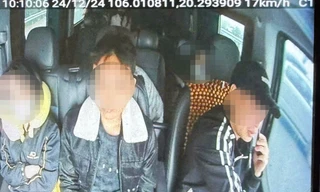 Cục CSGT: 'Sử dụng điện thoại khi đang lái xe là hành vi đặc biệt nguy hiểm'