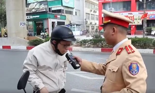 Hà Nội: Nhiều tài xế bị phạt vì 'cốc bia chúc Tết' 