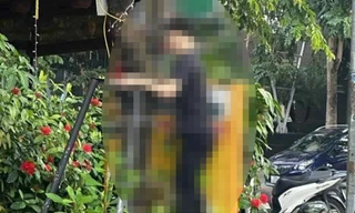 Người đàn ông tử vong trong tư thế treo cổ trước quán bia