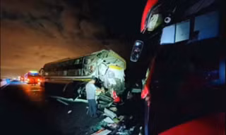 Thủ tướng yêu cầu khẩn trương điều tra vụ tai nạn chết 3 người trên cao tốc