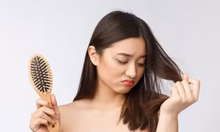 Ít ai ngờ những thứ quen thuộc này có thể phục hồi tóc tại nhà mà không cần đến spa