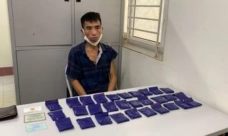 Đối tượng Cà Văn Đe tại cơ quan Công an.