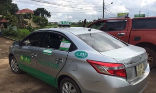 Chiếc taxi hãng Mai Linh mà tài xế Ân điều khiển