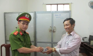 Trộm tiền tài xế chở gạo, một thiếu niên bị khởi tố