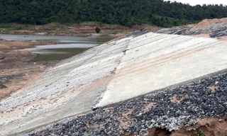 Dự án thuỷ lợi hồ chưa nước Ia Rtô đến nay vẫn chưa hoàn thành.