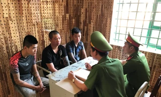 Công an làm việc với 3 đối tượng cho vay lãi nặng đến từ TP Hà Nội