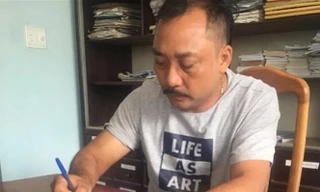 Trùm gỗ lậu Phượng râu tại cơ quan công an