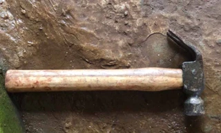 Người đàn bà khai nhận dùng búa đánh chết người tình