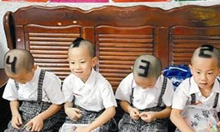 Trẻ sinh tư cạo đầu hình số để dễ phân biệt