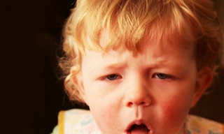 Tư vấn cho bé bị ho dữ khi trời lạnh