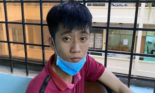 Bùi Đức Điệp tại công an.