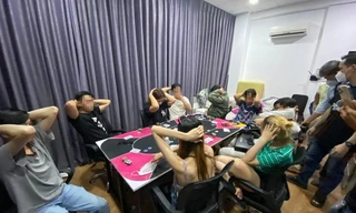 Công an đột kích sòng Poker của con nhà giàu ở TPHCM
