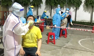 Chỉ trong vòng 12 tiếng, TPHCM ghi nhận 26 ca mắc và nghi mắc COVID-19 mới.