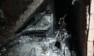 Bên trong căn nhà bị cháy.